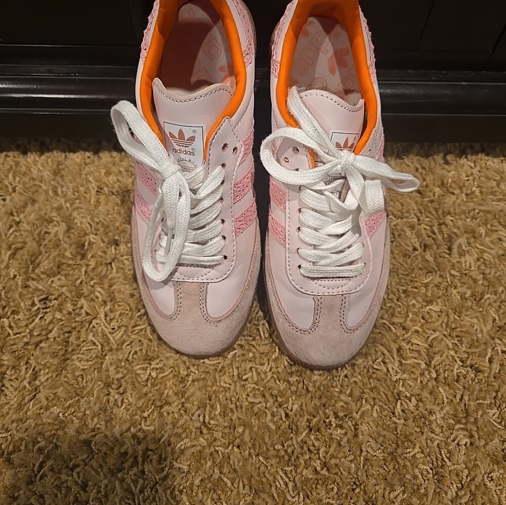 Adidas Samba Women’s Pink Lace-Trim Low-Top Sneakers - Picture 2 of 4